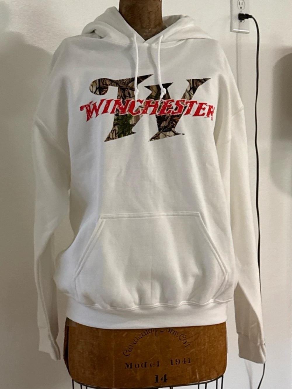 NWT Winchester White Graphic Hoodie - 'The American Legend' Sizes M & XL